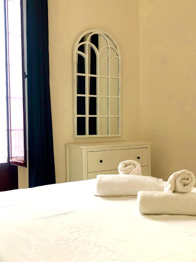 Arenal Suite - 1 Dormtitorio Севилья Экстерьер фото